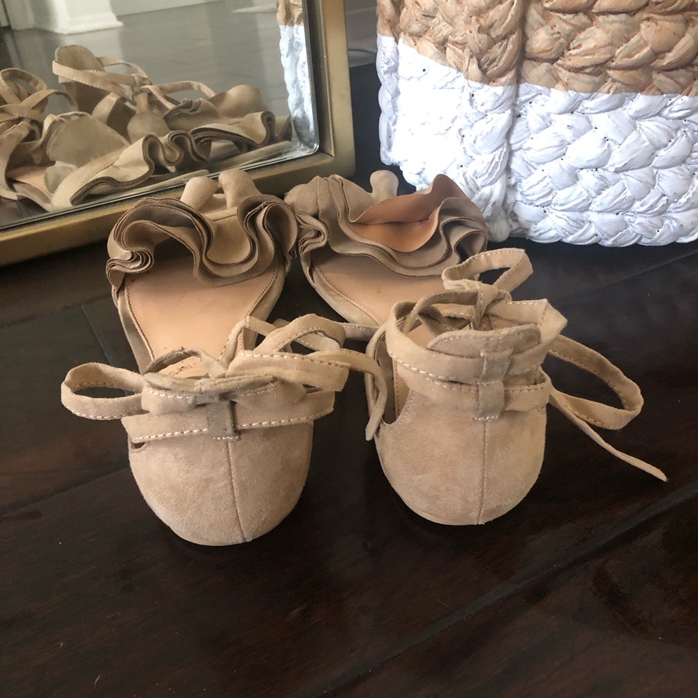 Express Ruffle Sandal Lace Up - Picture 5 of 6